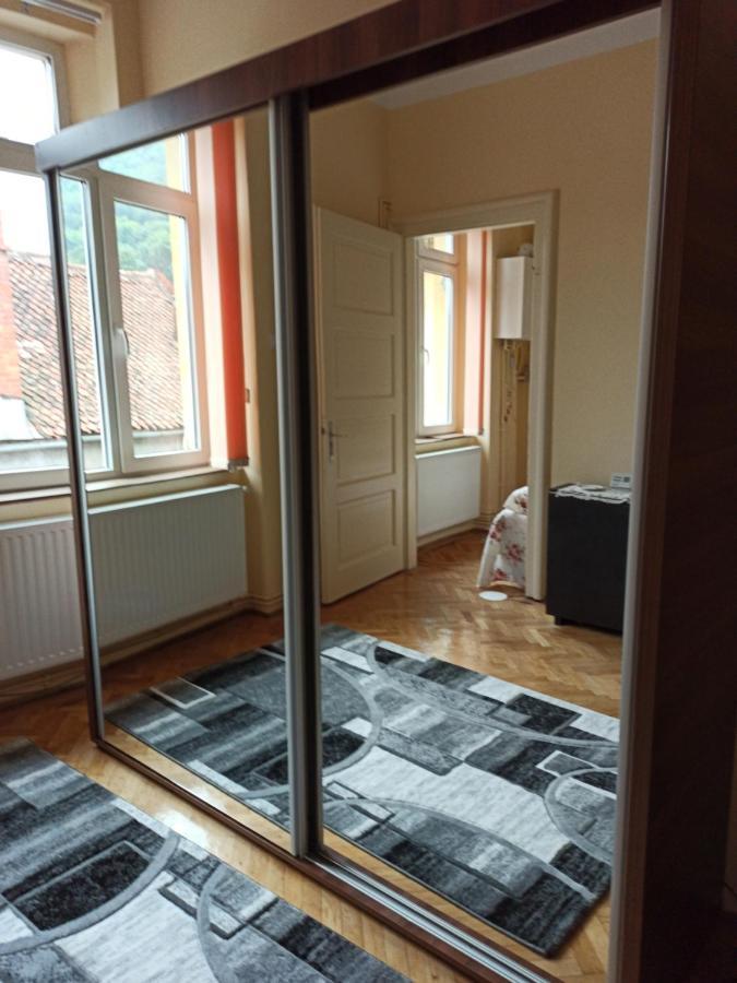 Robert'S Apartment Brasov Ngoại thất bức ảnh